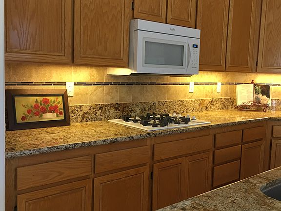 2nd image of 536 Golf Glen Dr