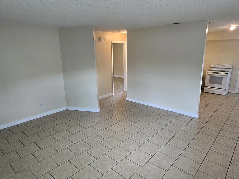 2519 7th Ave E #2519 — Photo 4