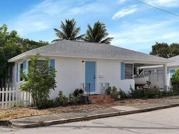 711 11th Ave N, Lake Worth, FL 33460