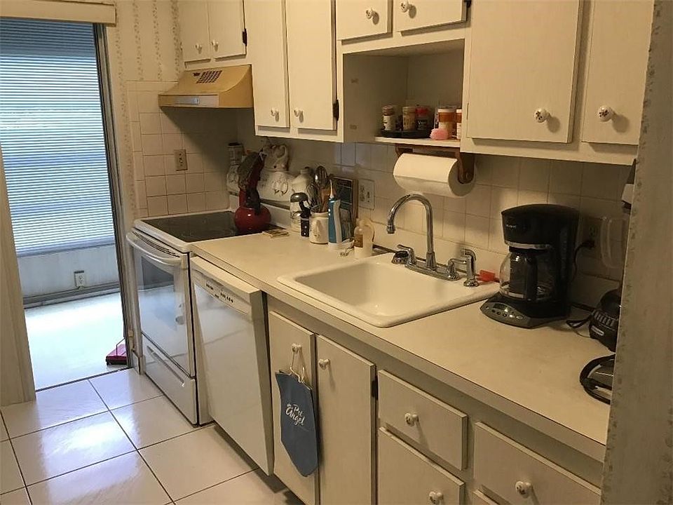1st image of 7310 NW 1st Street #204