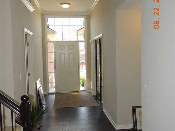 4th image of 49238 Pond Place Dr #172