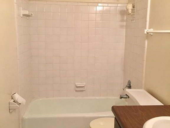5th image of 305 Chanel Ct APT 4