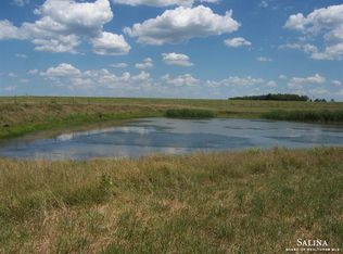 2043 One Street Rd, Wakefield, KS 67487