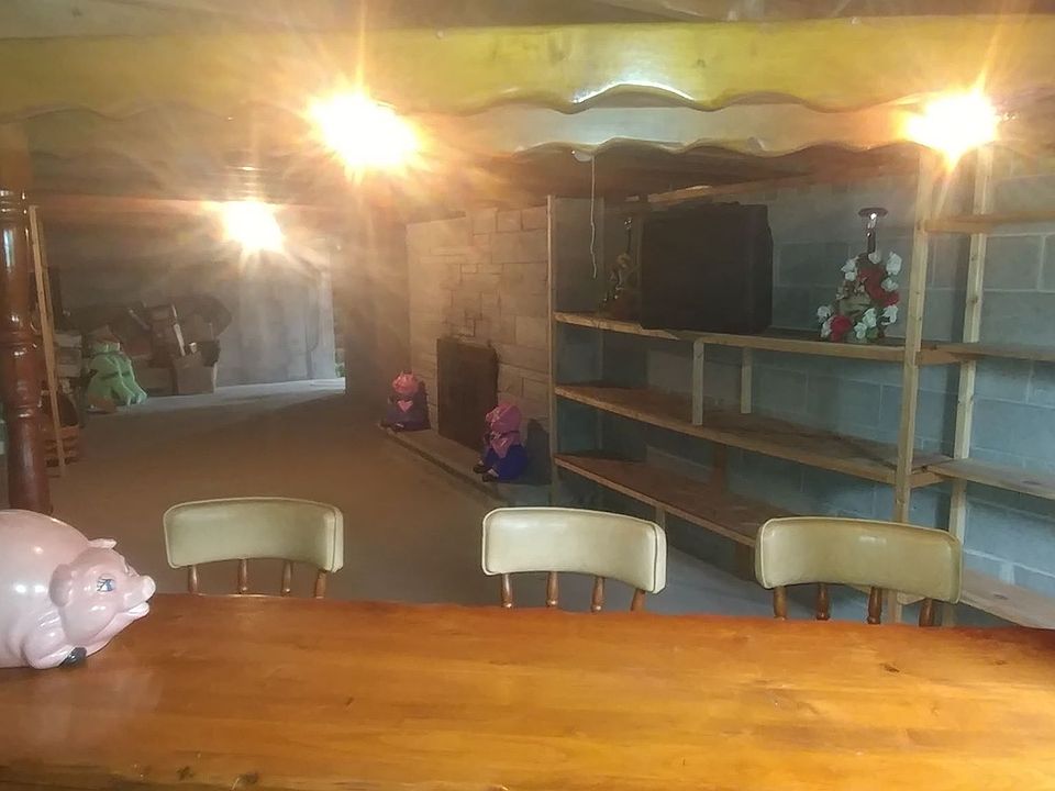 1st image of 207 W Rockwell St