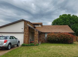 197 W 115th Ct, Jenks, OK 74037