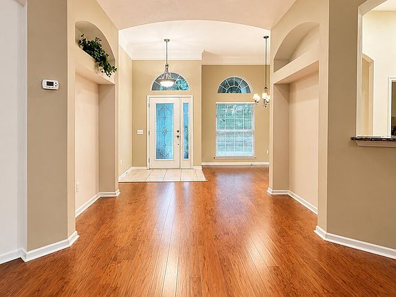4th image of 10441 CRESTON GLEN Circle