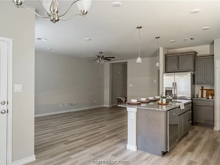 2159 Chief St — Photo 5