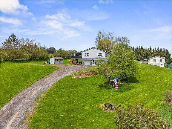 2nd image of 4493 Brooks Rd