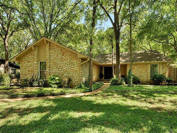 3rd image of 15303 Shady Ln