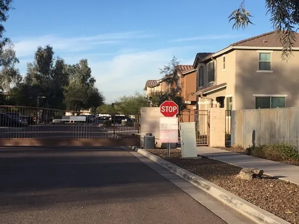 2477 N 73rd Dr, Phoenix, AZ 85035