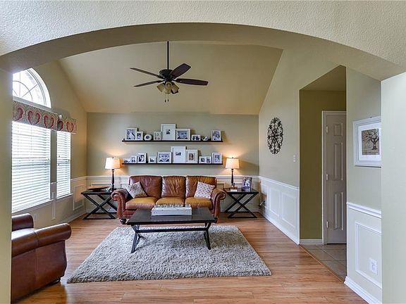4th image of 8640 Mattie Ln