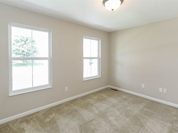 5th image of 3143 Gideon Ln