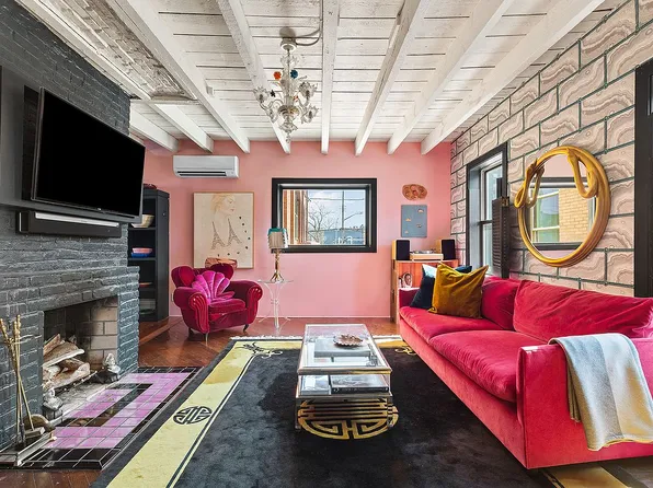 100 King St, Brooklyn, NY 11231