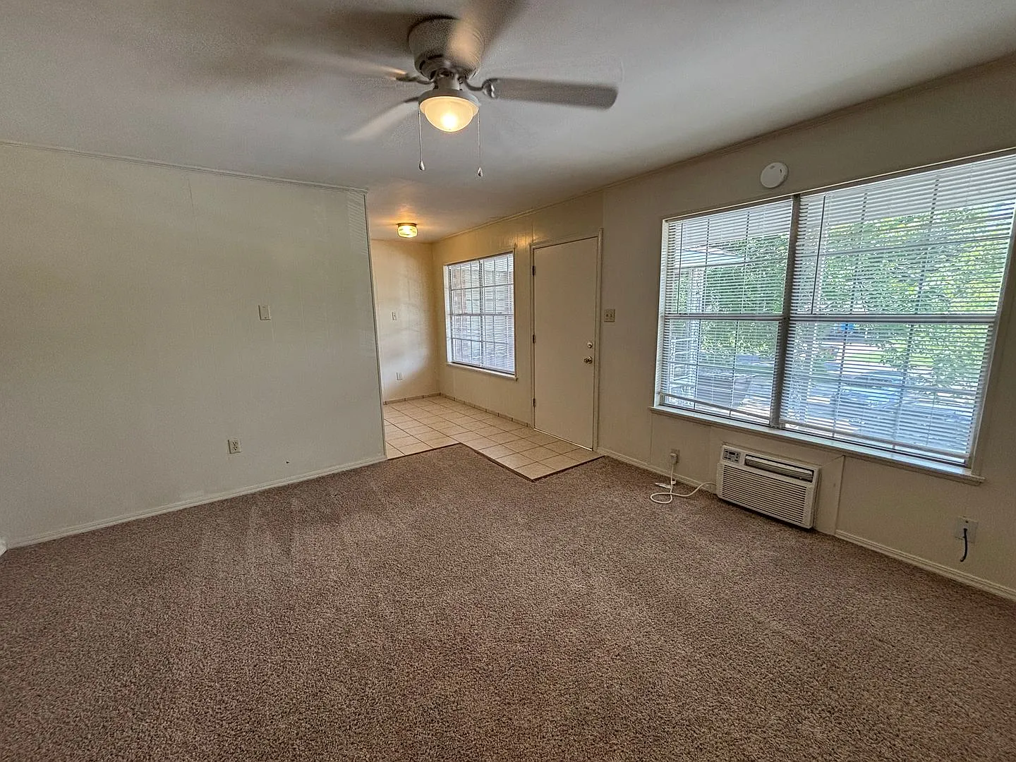 514 W K St — Photo 4