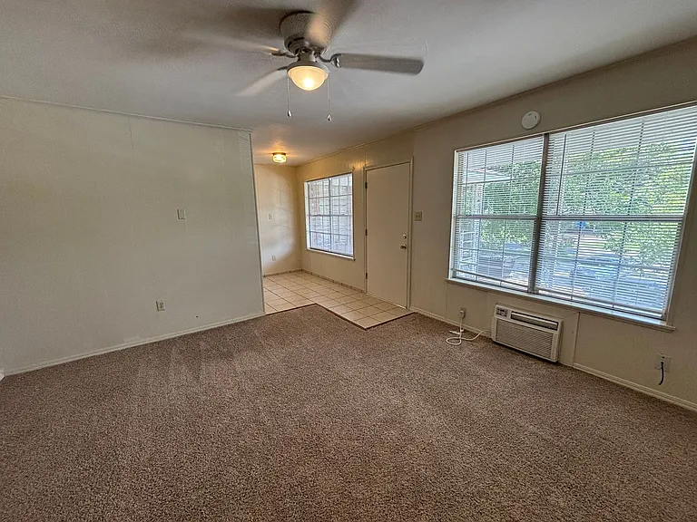 514 W K St #1-12 — Photo 3