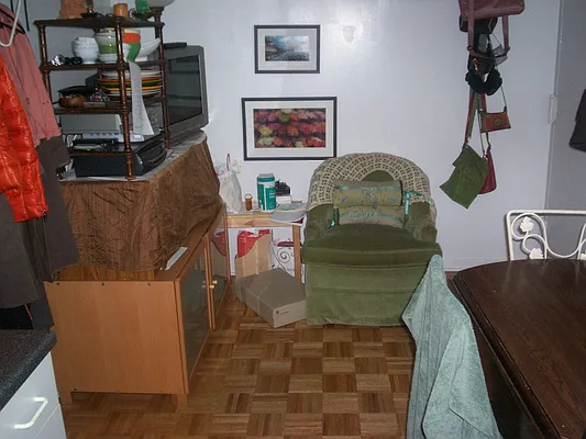 Rented by M.Grossman R.E. Management | media 9