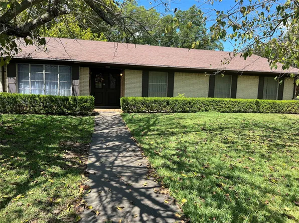 3002 Arapaho Rd, Commerce, TX 75428