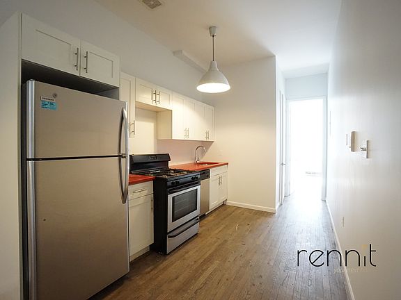 5th image of 235 Troutman St
