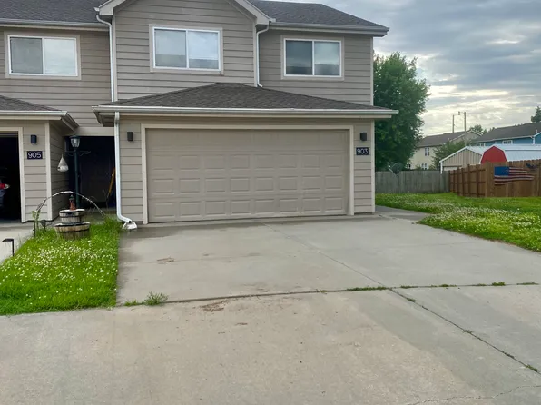 903 Jackalope Ct, Junction City, KS 66441