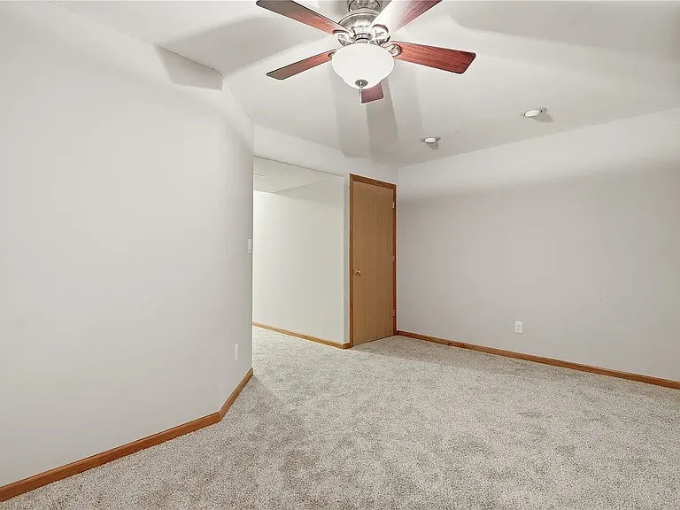 660 Magnolia Ln #2 — Photo 19