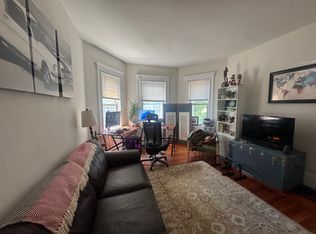 106 Thurston St APT 10, Somerville, MA 02145