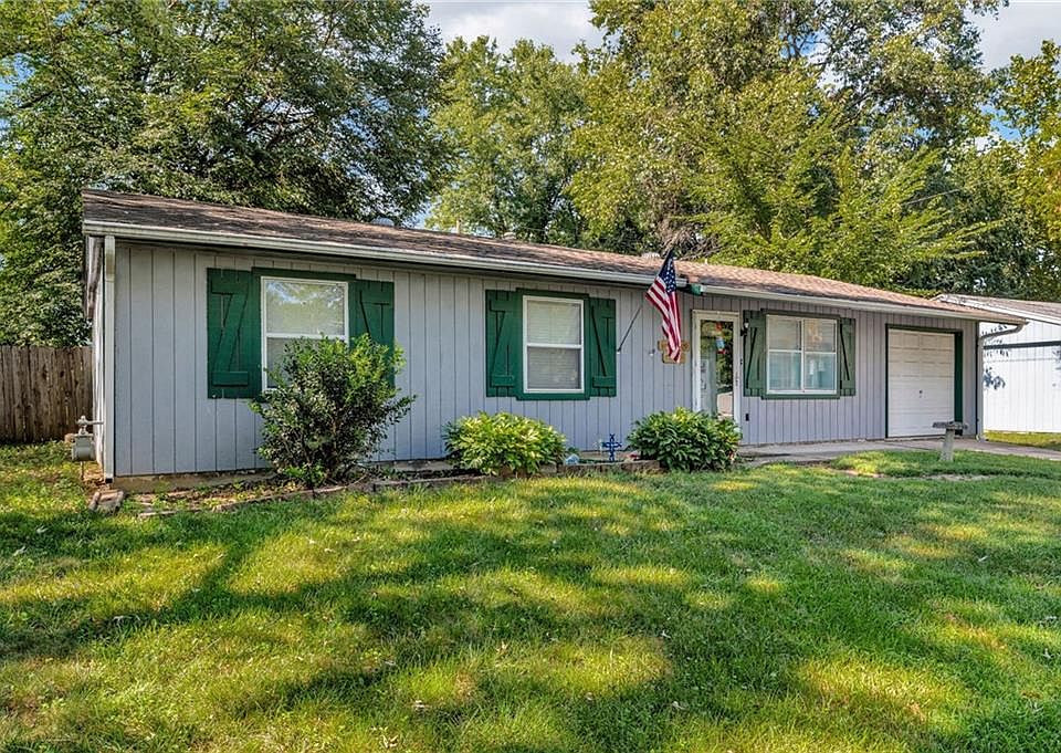 1st image of 2717 Ponderosa Dr