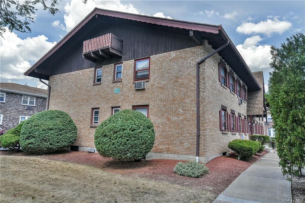 21 Normandy Village UNIT 2, Nanuet, NY 10954 Zillow