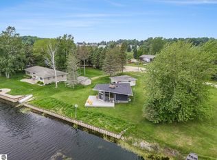 16864 Northwood Hwy, Arcadia, MI 49613