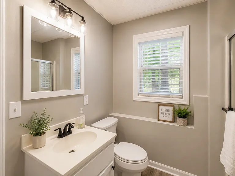 483 Whispering Oaks Dr — Photo 15
