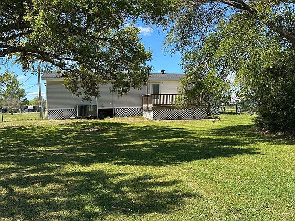 4th image of 749 Aragon Rd