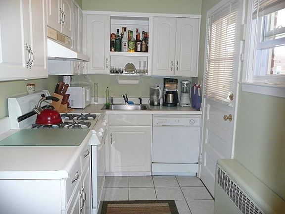 2nd image of 80 Strawberry Hill Ave APT 4