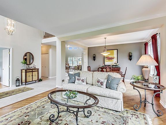 4th image of 18729 Highfield Dr W