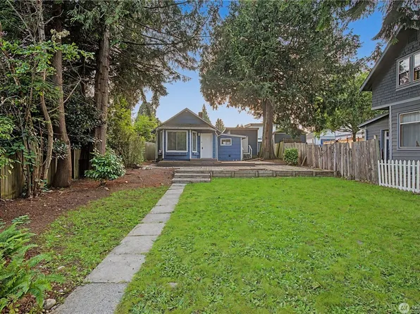 10255 41st Ave SW, Seattle, WA 98146