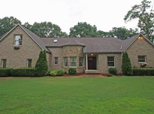 2403 Summerside Dr, Seneca, MO 64865