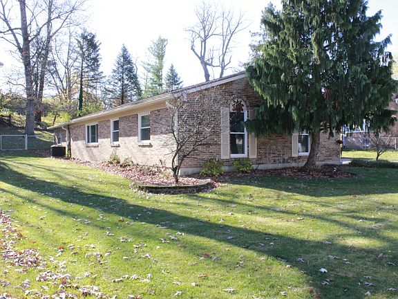 2nd image of 286 Royal Oaks Dr