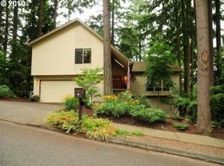 15 Scarborough Dr, Lake Oswego, OR 97034