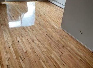 7801 W 87th St, Bridgeview, IL 60455