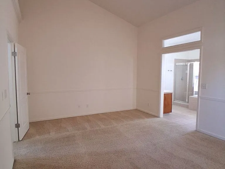 551 Lester Ave — Photo 17