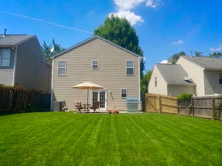 7020 Frye Pl — Photo 8