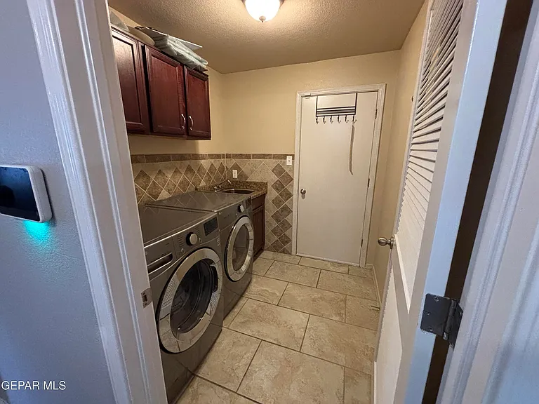 11008 Cattle Ranch St — Photo 11