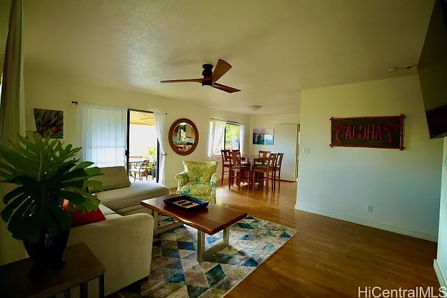 4 bed, 2.0 bath, 1200 sqft, $6,270 — Photo 4