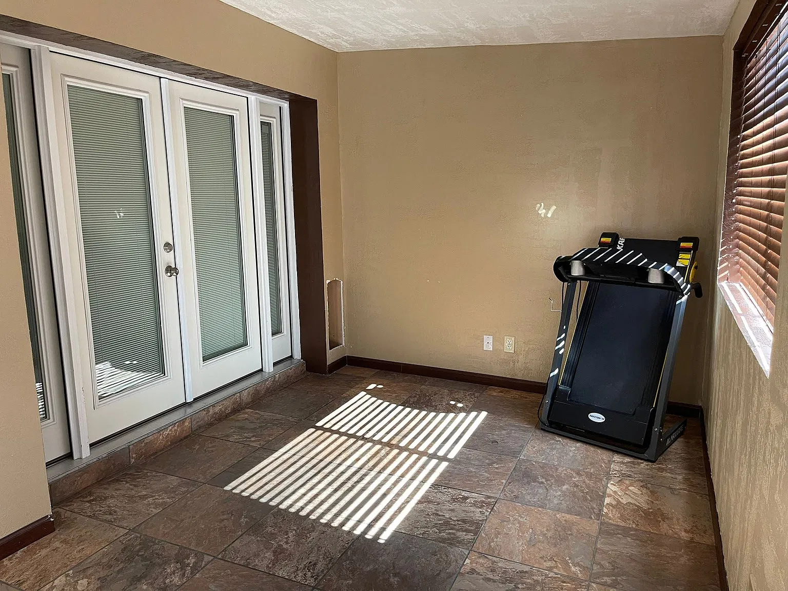 2 bed, 850 sqft, $1,775 — Photo 2