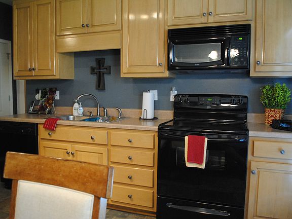 5th image of 5212 Easton Ln