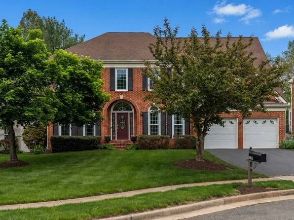 5105 Claybank Ln, Centreville, VA 20120