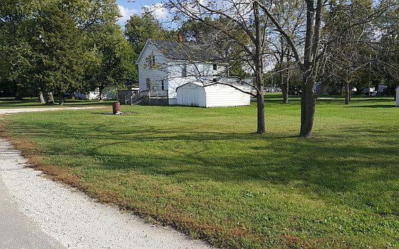 3rd image of 540 W Pine St