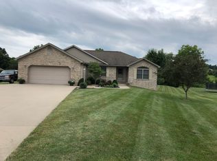10771 Ridgeview Dr, Evansville, IN 47712