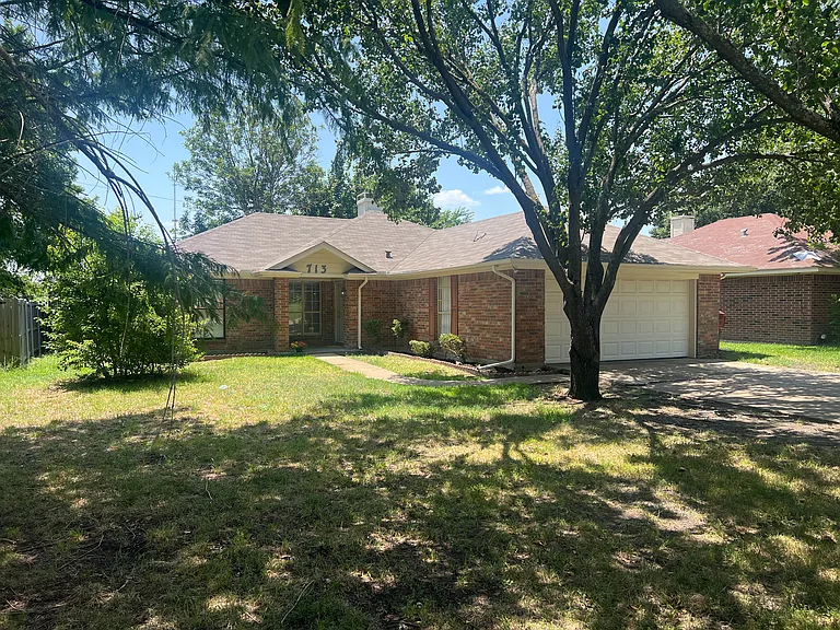 713 Meadowdale Dr — Photo 11