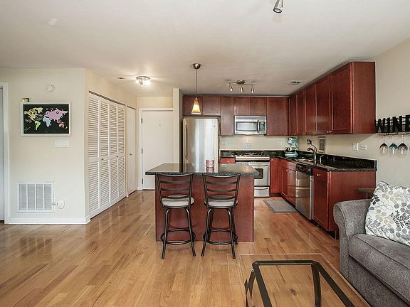 2nd image of 2501 W Bryn Mawr Ave APT 205