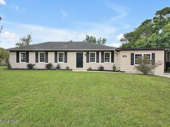 1009 Fitzgerald Drive, Wilmington, NC 28405
