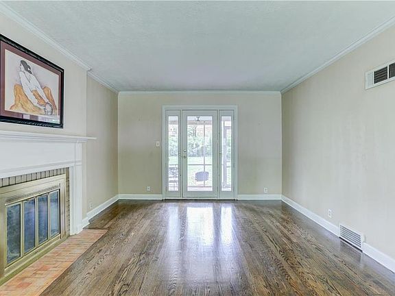 5th image of 5614 Roeland Dr